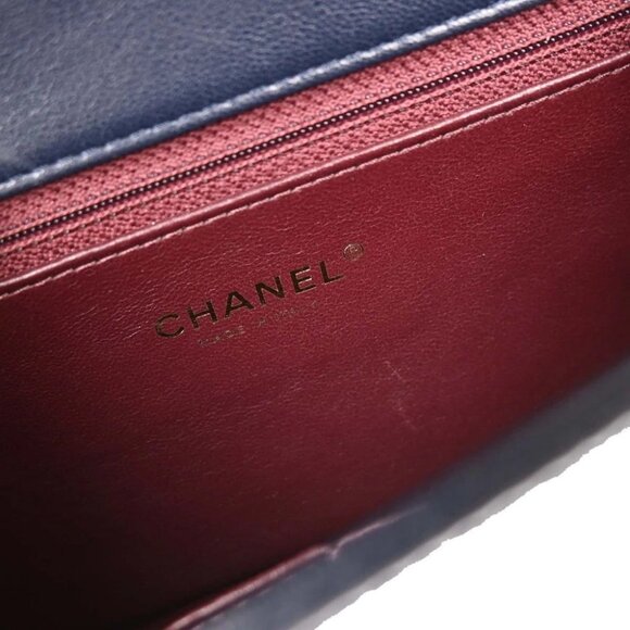 Chanel Navy Calfskin Chevron Shoulder Bag - Picture 8 of 10